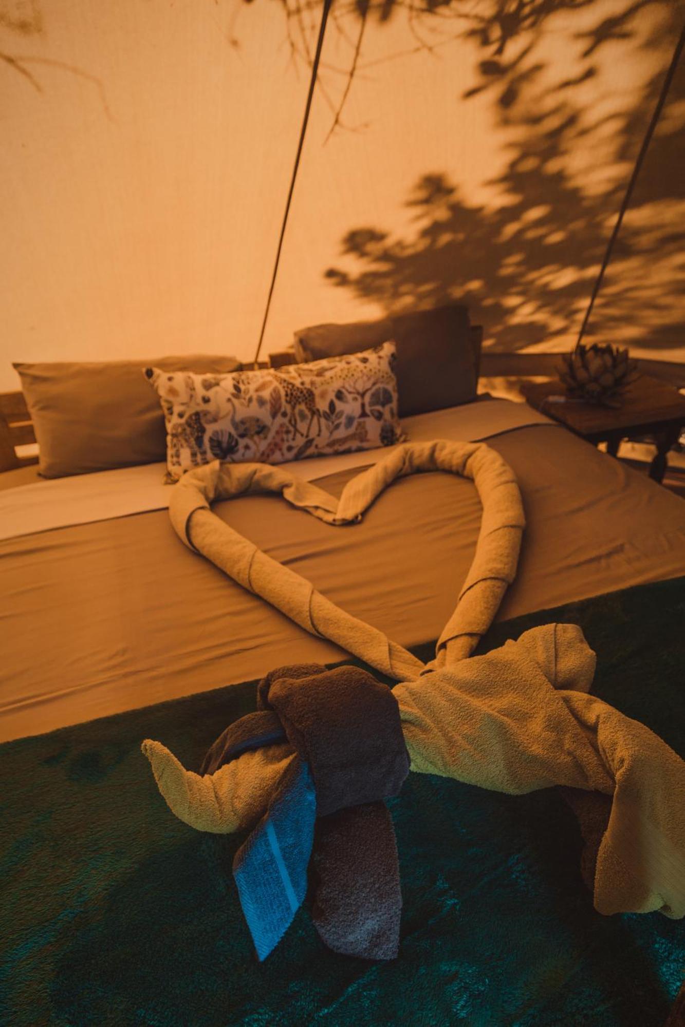 Hluhluwe Bush Camp Glamping Village Eksteriør bilde